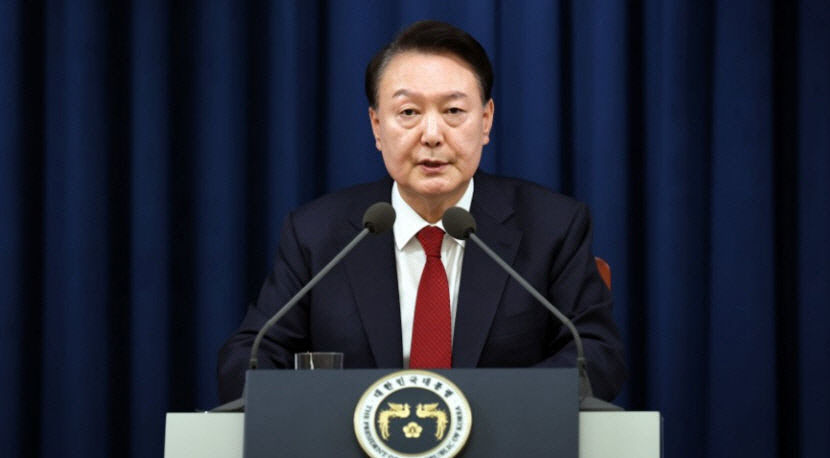 직무정지라도 월급은 그대로…尹 연봉 인상·김용현 퇴직급여 신청에 野 비판