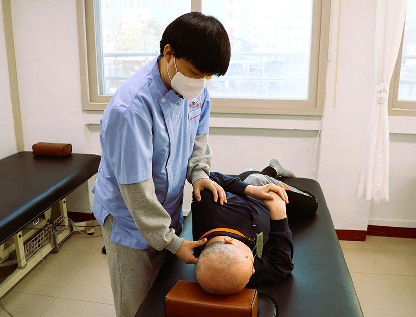 예체능 재능 있는 게 오히려 불행...안마사만 강권하는 사회
