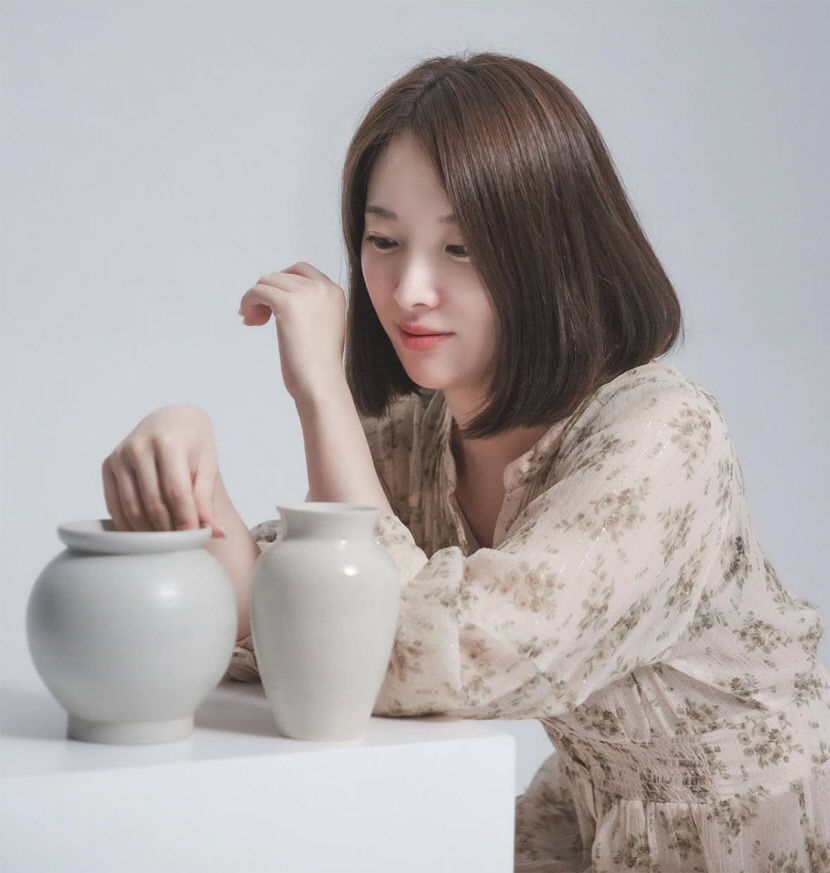[위클리포유 커버 스토리] 행복을 빚어내는 공방 (3) 솔도예공방 홍해솔 대표 아늑한 분위기서 흙에 집중하면 마음 속 스트레스 어느새 저 멀리