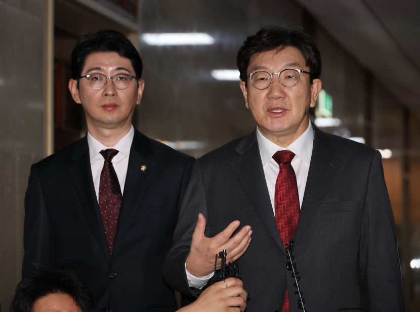 국힘 비상계엄 특검법 당론 발의…여야 끝장 협상 돌입