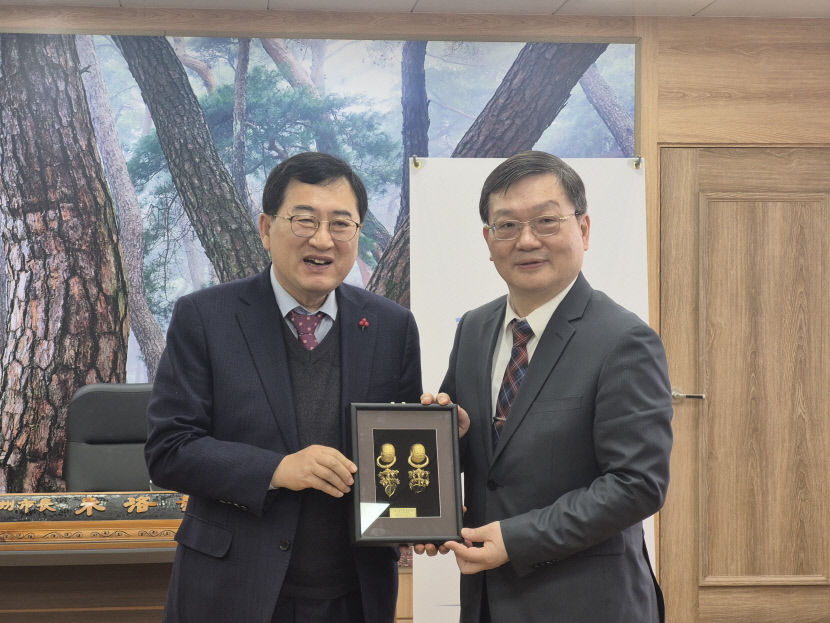 량광중 주한타이페이대표 “APEC, 경주의 역사적 위상과 국제적 역할 기대돼”
