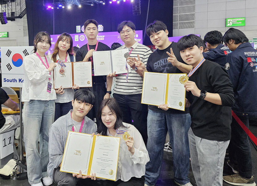 영남이공대, 욕창방지 크림·스마트 링거 폴대 등 창업동아리, 태국 전시회서 5관왕