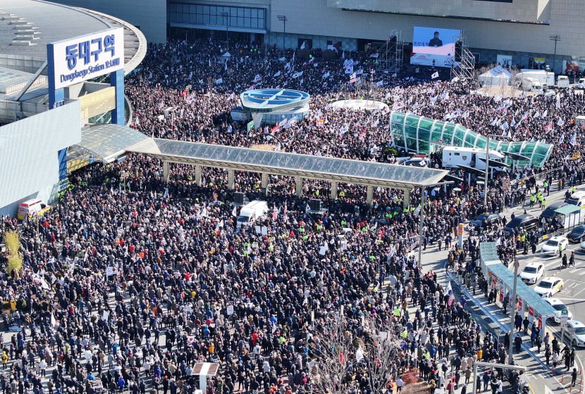 역대급 동대구역 집회에 국민의힘 띄우기 나섰나…일부 자성론도