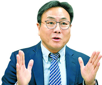 분열로 이득본 여야 기득권은 퇴장해야