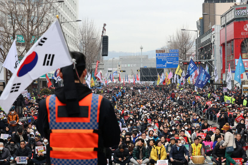 윤 대통령 부부 딥페이크 영상 후폭풍 거세져