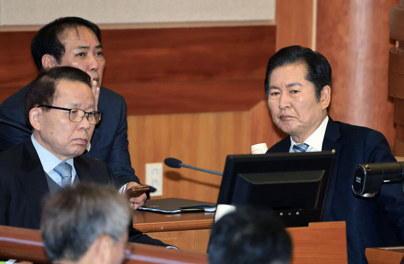 헌정질서 짓밟아 vs 野 폭거에 불가피…尹 탄핵변론 마지막까지 공방