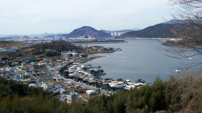 [주말&여행] 경남 창원 진해구 안골동, 임란때 조선수군 승리한 안골포 해전 현장…왜군이 쌓은 성 남아