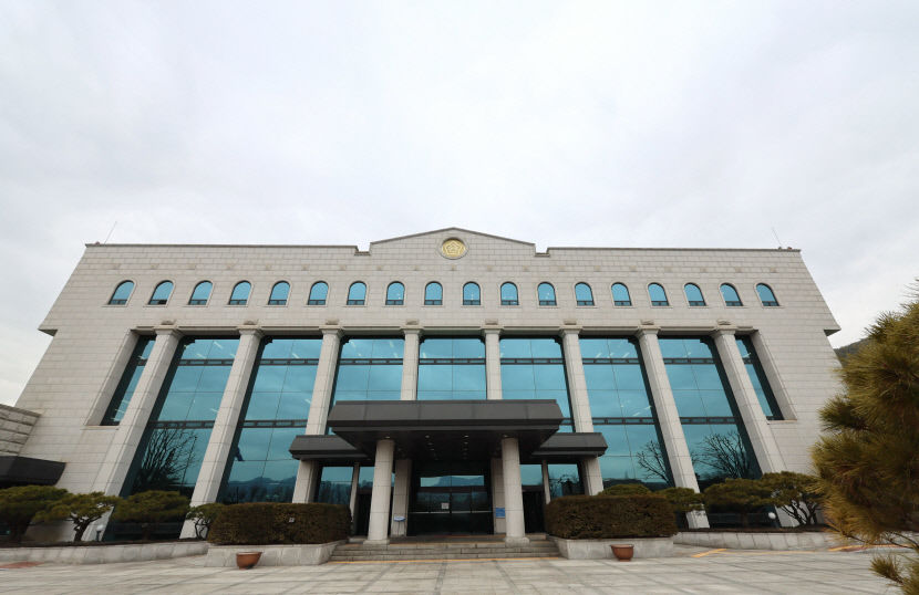 선관위 ‘세습채용 매뉴얼’ 대물림까지