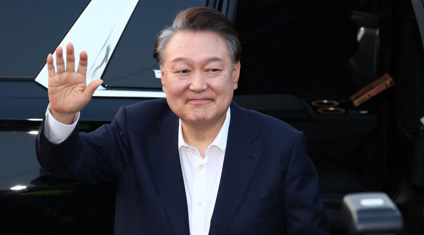 윤 대통령 석방 법원·검찰 내부서 비판 목소리… 현직 부장판사 구속 무력화 우려