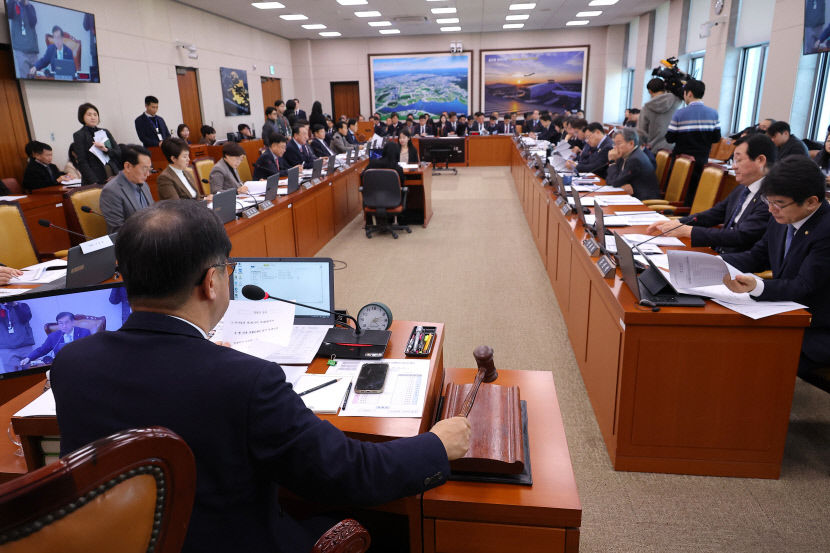尹 석방이란 변수만난 정치권 …지역 현안, 민생 뒷전으로