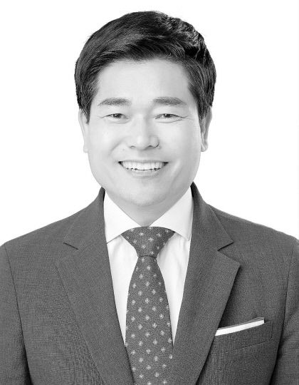 [아침을 열며] 험난한 세상에서도 청춘은 빛나기를