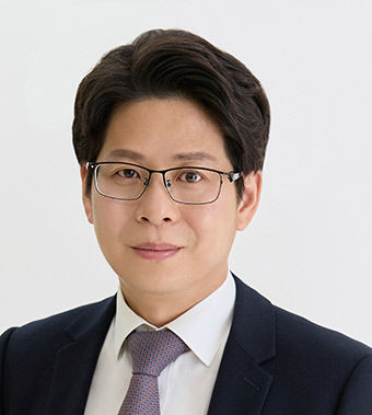 [문화산책]  먼저 퇴근하세요 문화의 경계선