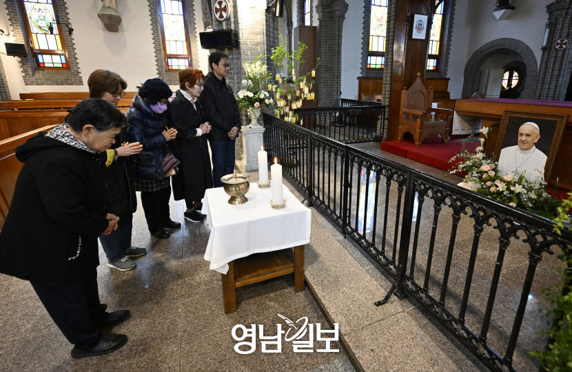 [포토뉴스] 편히 잠드소서