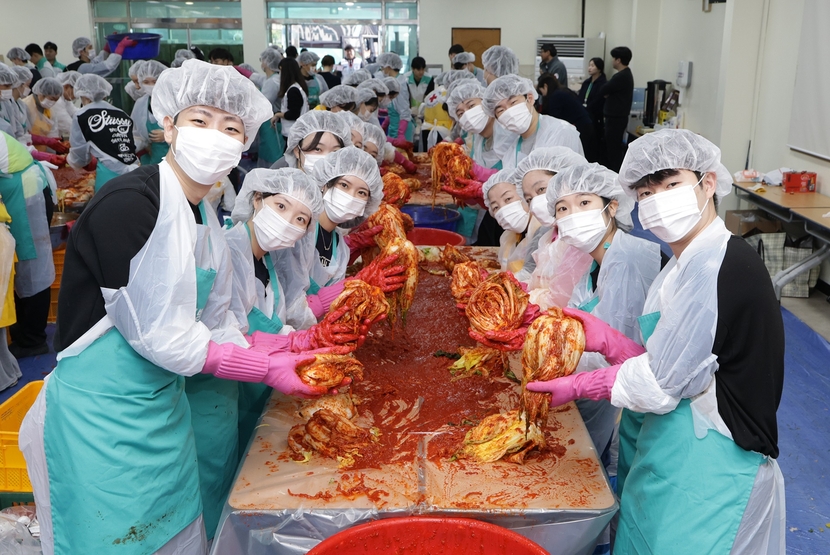 [사회공헌특집] 국내 은행 중 사회공헌 규모 1위...시중은행 전환 첫 해... - 뉴스 썸네일 이미지