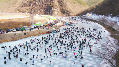안동 암산얼음축제 이틀 만에 10만 인파 몰려