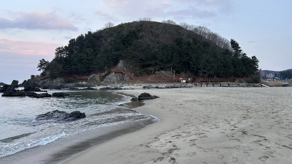 [위클리포유 커버 스토리] 대구 뚜벅이의 첫 동해선 여행 (2) 기대했던 일몰 못 보면 어떤가, 대구서 삼척 온 게 행운인데