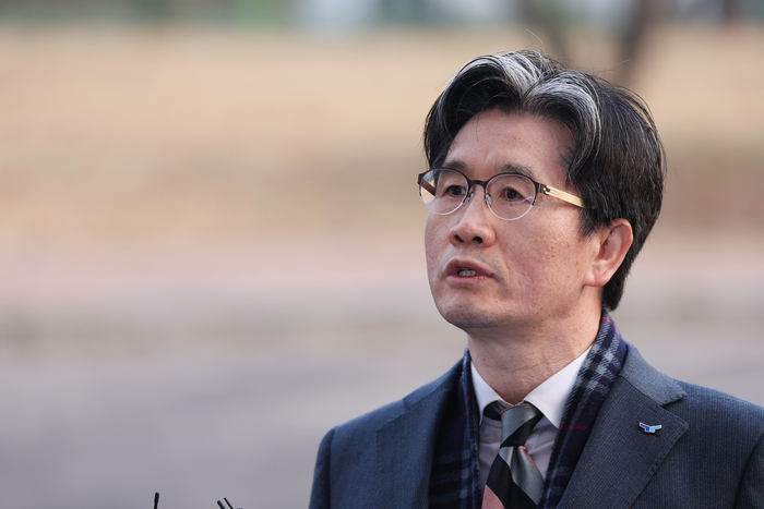 공수처, 윤 대통령 영장 청구 직후 와인 곁들인 회동