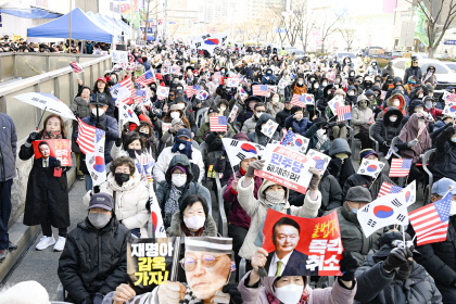 [포토뉴스] 탄핵 반대 외치는 대구 시민들