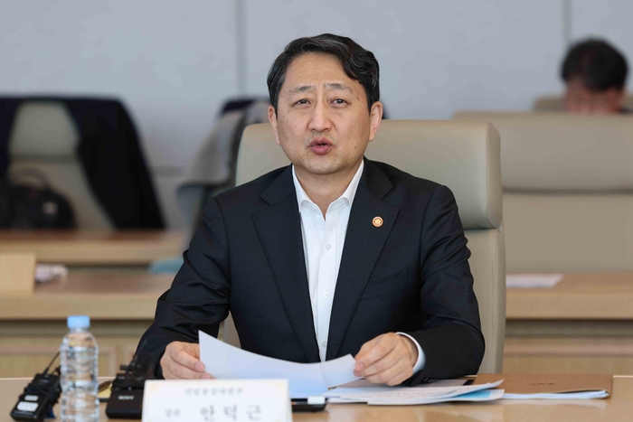 美 철강관세 부과에 정부 “이달 중 철강통상 대응 방안 발표”