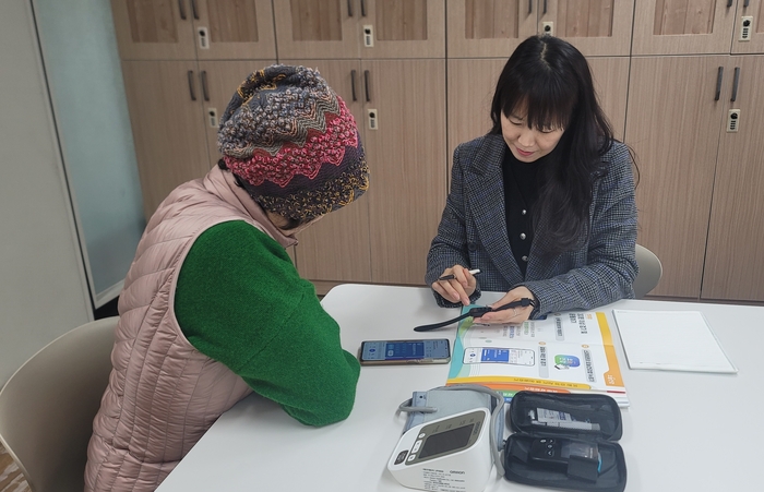 [백세청춘] 경산시, 어르신 건강증진 국비 추가 확보…웰다잉 프로그램 맞춤 치매관리