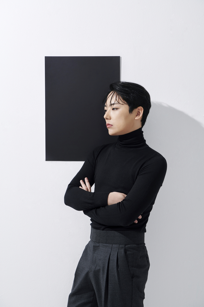 신창용의 손끝에서 빚어지는 강렬한 피아노 선율