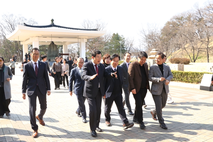 경주 찾은 국회 외통위, APEC 정상회의 준비상황 점검