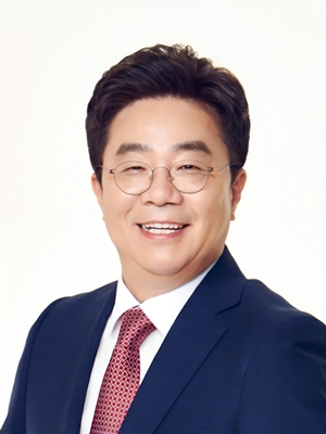 심기봉 덴티스 대표이사