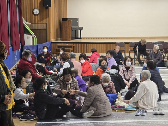 [르포]산불 확산 끝내 안동까지…주민들 “막을 수 있을 때까지 마을 지키겠다”