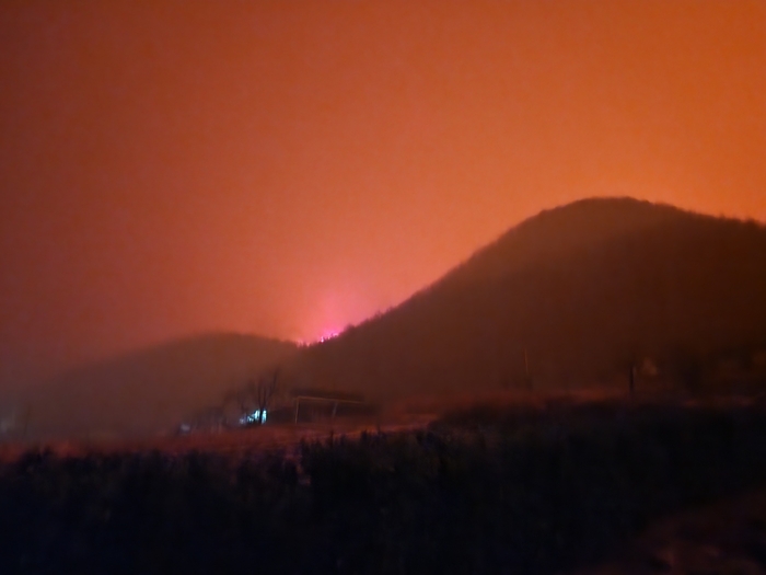 [속보] 의성산불, 청송군 진보면 화재 현장(사진 4장)