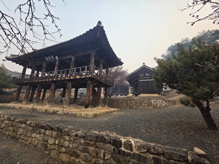 산불 위기 속 지켜낸 문화유산…안동 만휴정과 묵계서원 ‘무사’