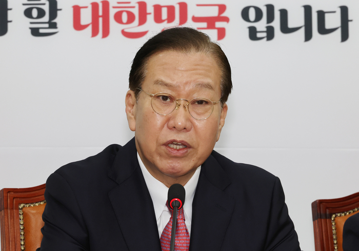 여야, 감세 앞세운 상속세 등 세제 개편안으로 중도층 표심 잡기 나서