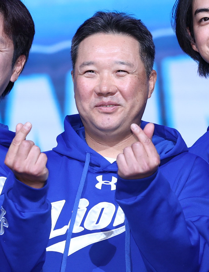 이번 주 프로야구 개막한다는데 감독들 이러고 있네 (사진 5장)