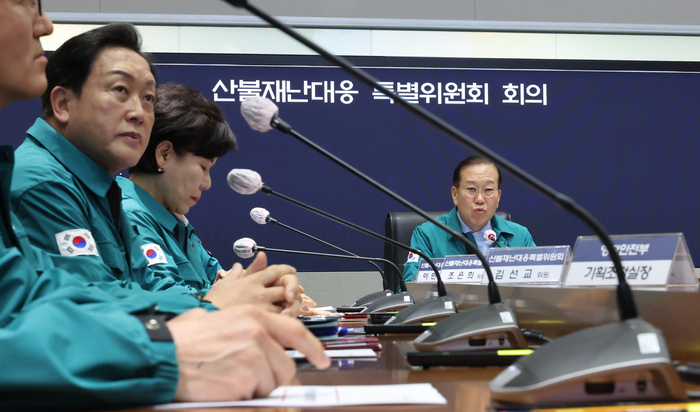 ‘역대 최악’ 산불에 與, 특위가동하고 긴급 대응…특교세 선지급 요구