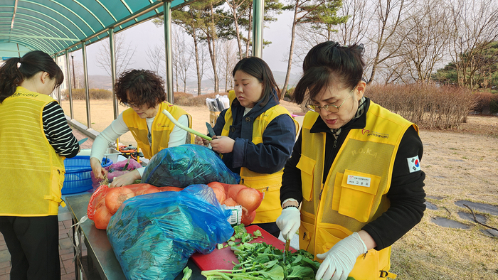 산불 피해 안동, 각계각층 도움 손길 이어져