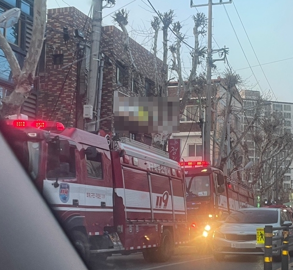 대구 북구 다세대주택에서 불…19분만에 완진