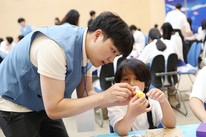 포스코퓨처엠, 디딤씨앗통장 후원으로 청소년 자립 돕는다