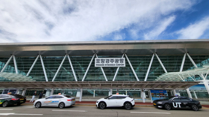 포항경주공항 방위각 시설, 연내 부러지기 쉬운 철골로 교체