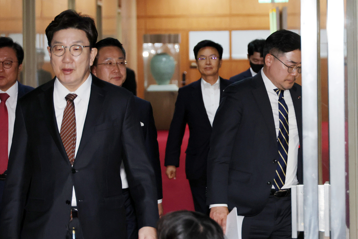 국회 본회의 2·3일 개최…최상목 탄핵안 2일 보고될 듯