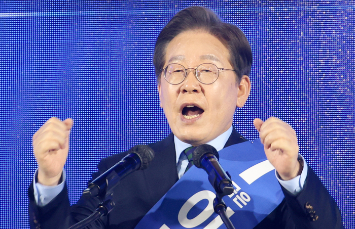 이재명, 민주당 충청 경선서 88% 압승