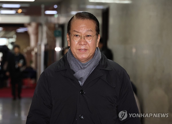[속보] 권영세 “단일화, 이틀 안에 결론 내야…여론조사는 그대로 진행”