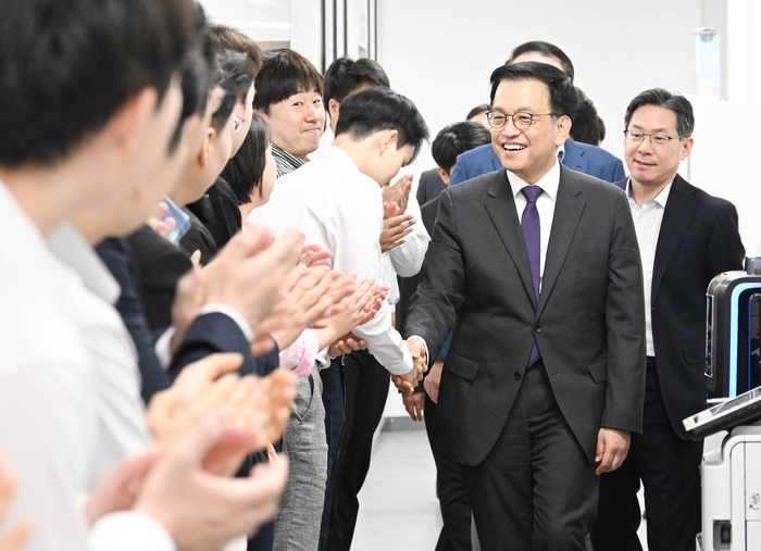 최상목 전 부총리 “직무 충실한 공직자, 외부에서 흔들지 말라”