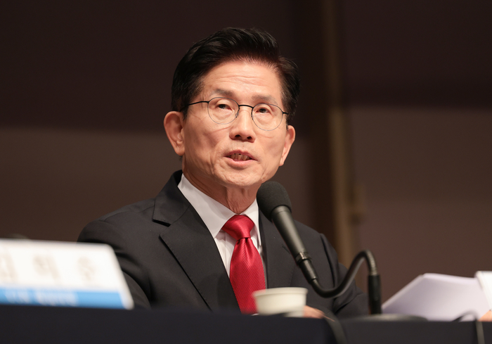 [속보] 법원, ‘김문수 대선 후보 확인·국힘 전국위 금지’ 가처분 기각