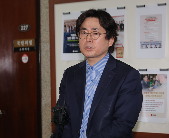 단일화 협상 마친 한덕수 측 윤기찬 대변인