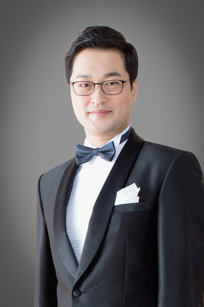 지휘자 최문석