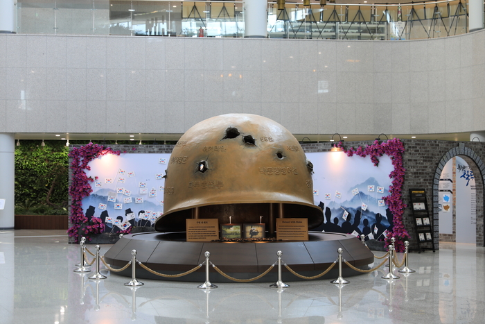 칠곡군 석적읍 칠곡호국평화기념관 내부 전시 모습. 경북나드리 제공