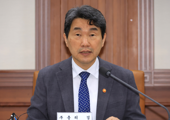 대행에 대행 이어 ‘또 대행’…이주호 국정 맡는다
