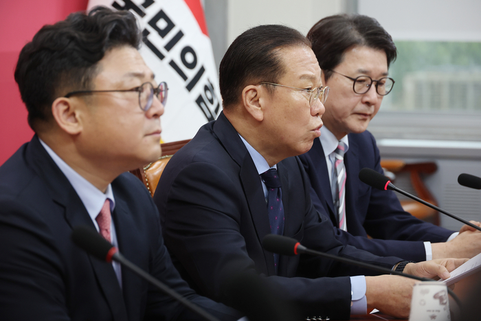 이재명 파기환송…TK의원들 “후보직 사퇴하길”