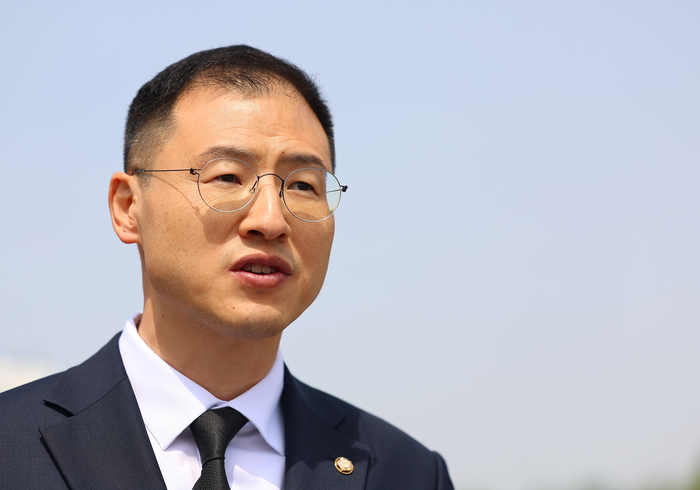 김상욱, 국민의힘 탈당…“기회되면 이재명·이준석과 만나고파”