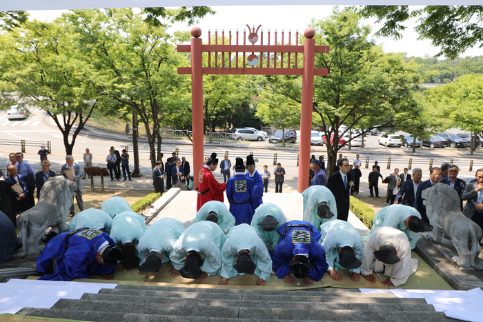 6월 1일 오전 10시 대구 망우당 공원 임란호국영남충의단에서 영남지역 의병들을 추모하는 향사가 열렸다. <임란호국영남충의단보존회 제공>