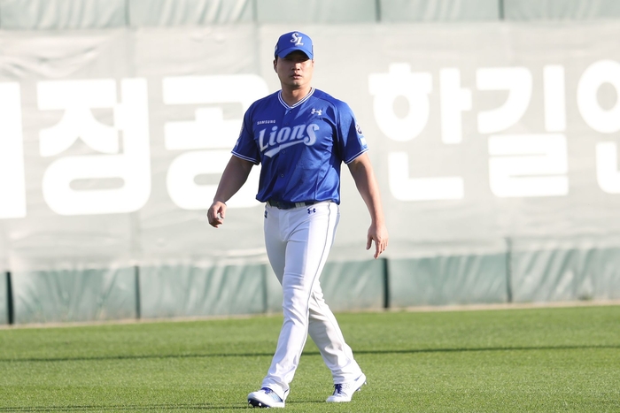 지난 3일 인천 SSG랜더스필드에서 열린 '2025 신한 SOL 뱅크 KBO리그' 삼성과 SSG 랜더스전을 앞두고 오승환이 1군에 복귀했다. <삼성 라이온즈 제공>